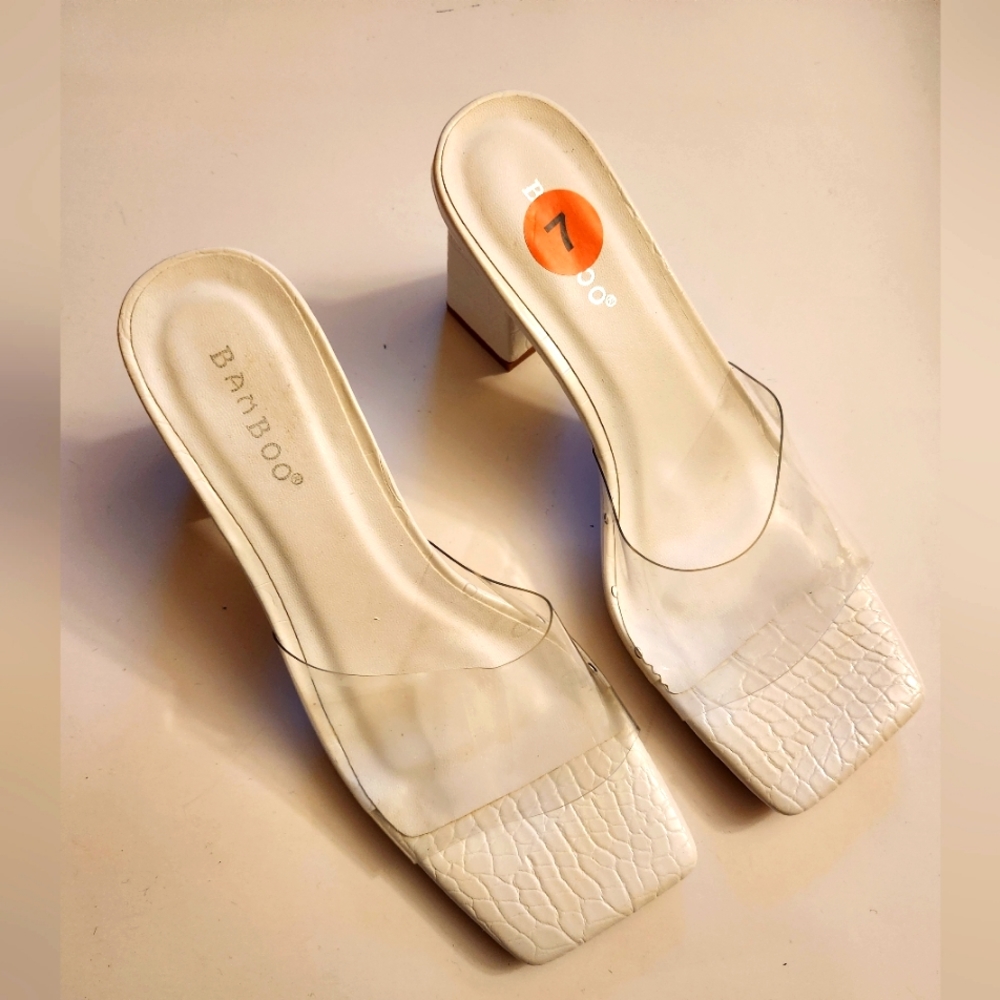 Bamboo women's slides.  NWOT